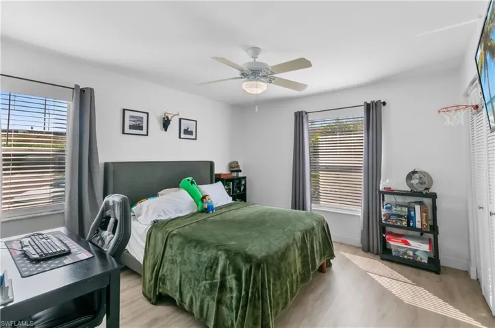 1392  Churchill  CIR, Naples, FL 34116