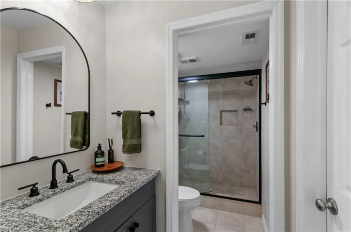 1392  Churchill  CIR, Naples, FL 34116