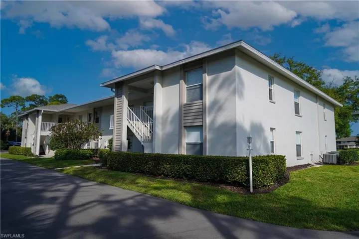 1392  Churchill  CIR, Naples, FL 34116