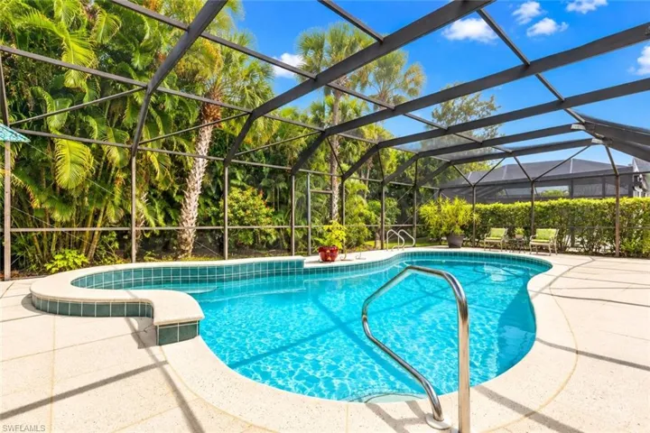 59 Grey Wing Pt, Naples, Florida 34113