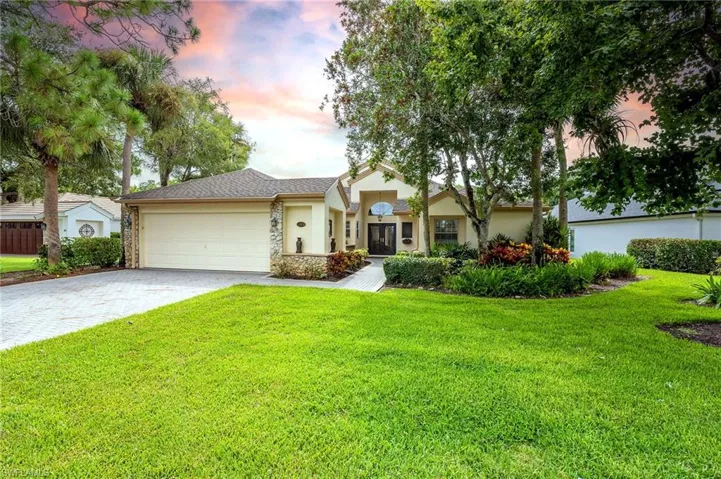59 Grey Wing Pt, Naples, Florida 34113
