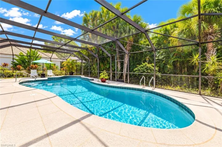 59 Grey Wing Pt, Naples, Florida 34113