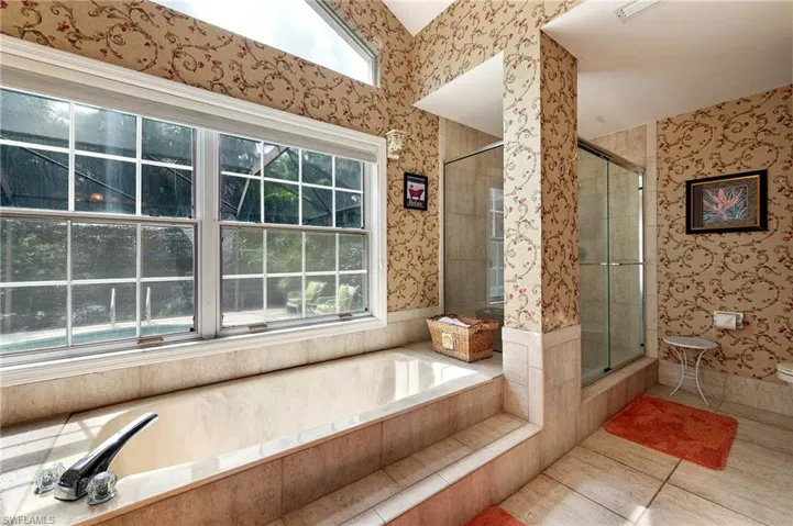 59 Grey Wing Pt, Naples, Florida 34113