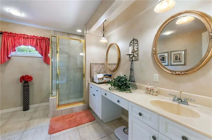 59 Grey Wing Pt, Naples, Florida 34113
