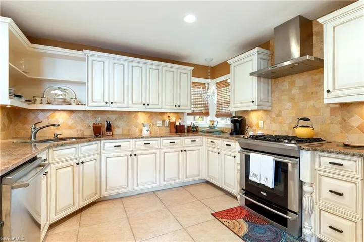 59 Grey Wing Pt, Naples, Florida 34113