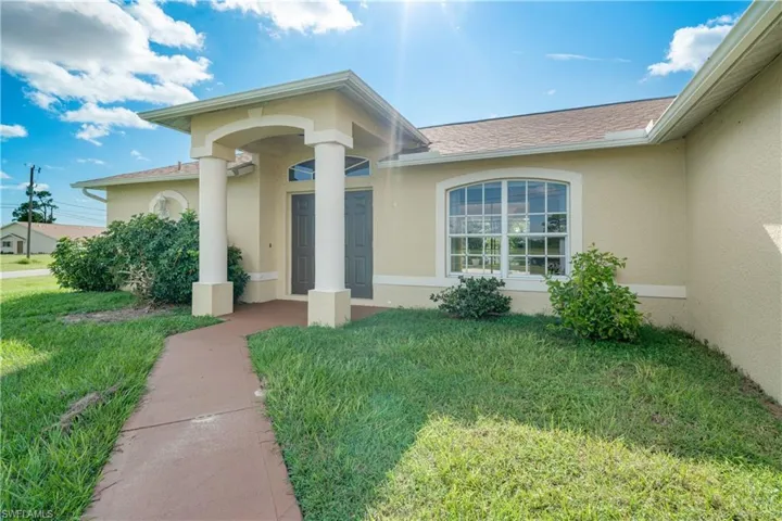 440 NE 7th  AVE, Cape Coral, FL 33909