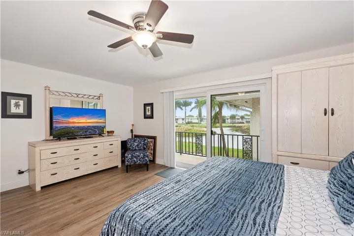 221  Palm  DR, Naples, FL 34112