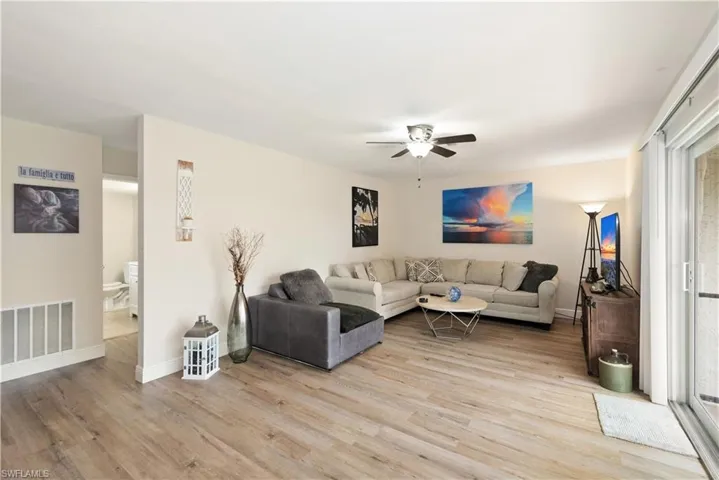 221  Palm  DR, Naples, FL 34112