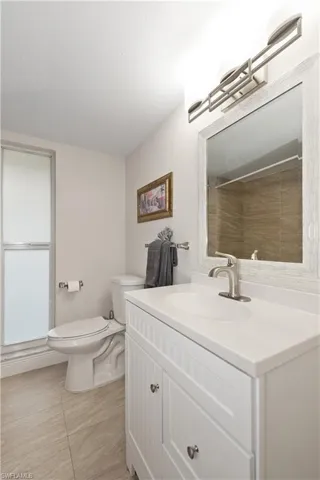 221  Palm  DR, Naples, FL 34112