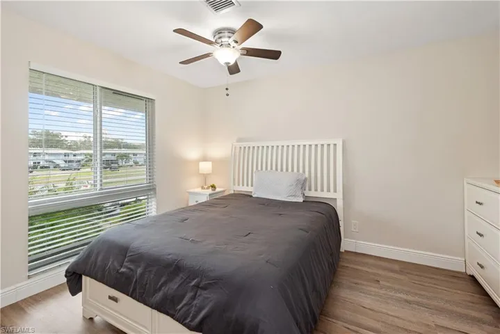 221  Palm  DR, Naples, FL 34112