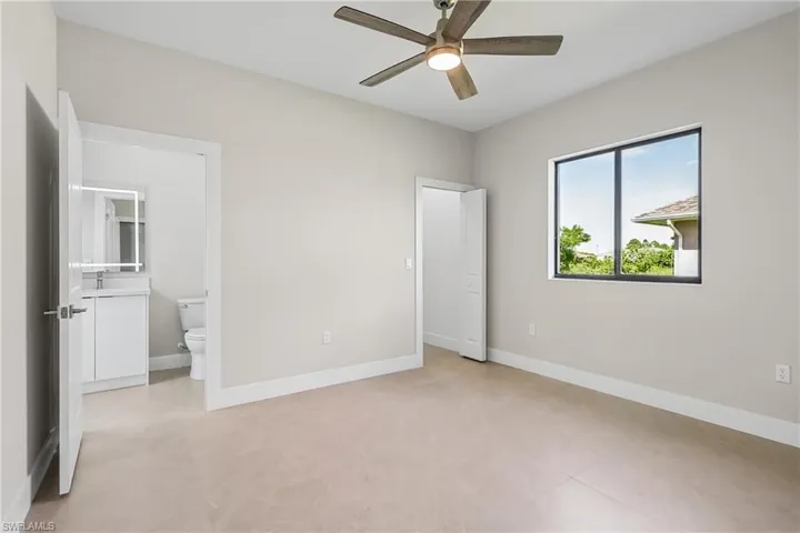 4002 20th St Sw, Lehigh Acres, Florida 33976