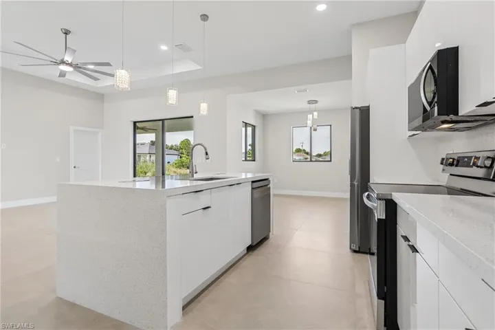 4002 20th St Sw, Lehigh Acres, Florida 33976