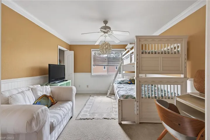 705 Luisa Ln 822, Naples, Florida 34104