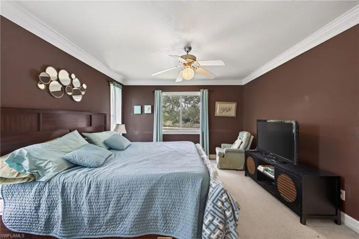 705 Luisa Ln 822, Naples, Florida 34104