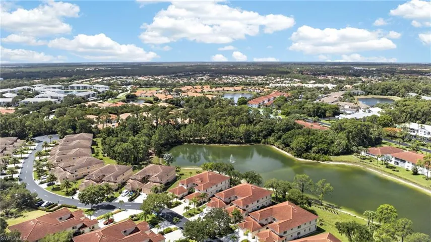 705 Luisa Ln 822, Naples, Florida 34104