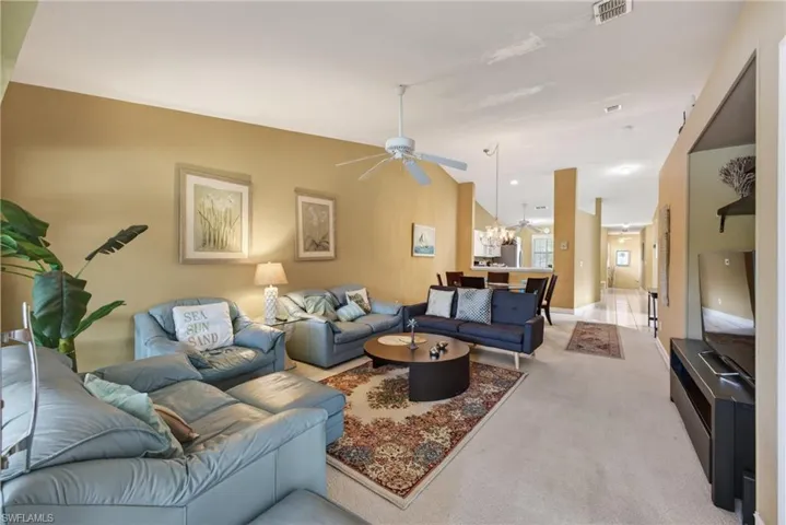 705 Luisa Ln 822, Naples, Florida 34104
