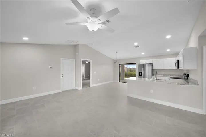 2716  55th W ST, Lehigh Acres, FL 33971