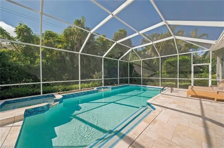 250 Golf Dr, Naples, Florida 34102