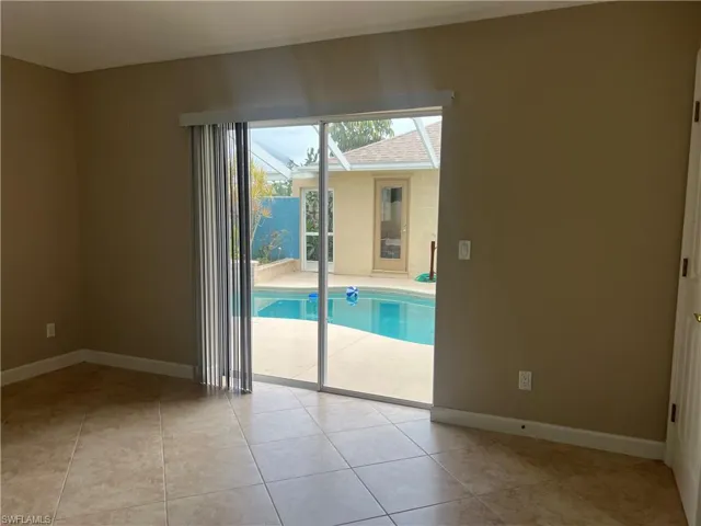 Casita bedroom opens onto beautiful pool area. Wonderful for visiting family and friends.