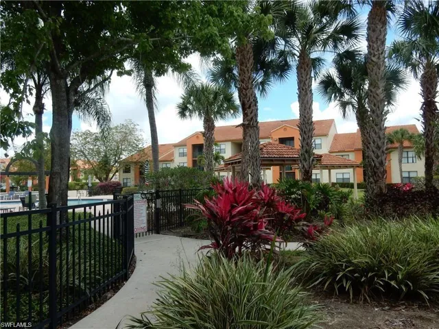 13555 Eagle Ridge Dr 912, Fort Myers, Florida 33912