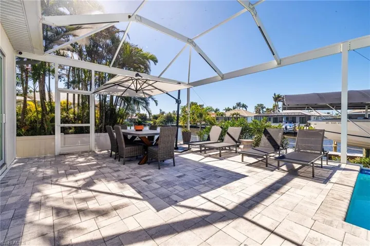 Additional outdoor seating are on lanai