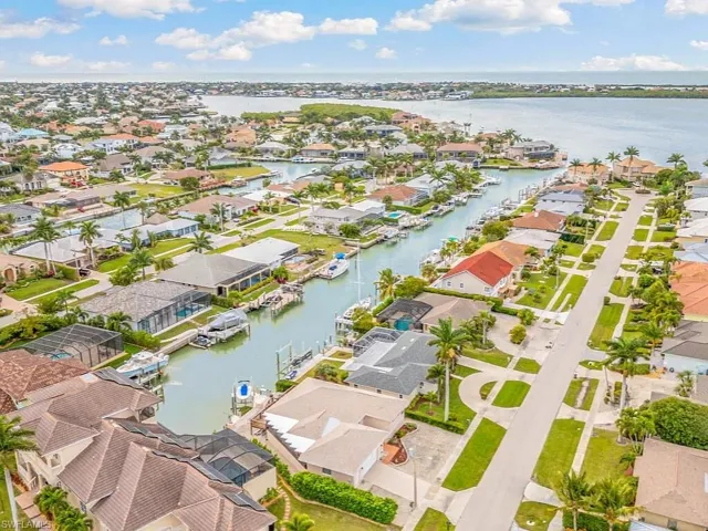 851 Perrine Ct, Marco Island, Florida 34145