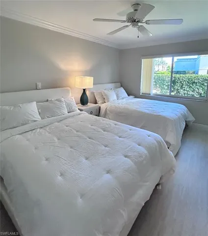 3200  Gulf Shore N BLVD, Naples, FL 34103