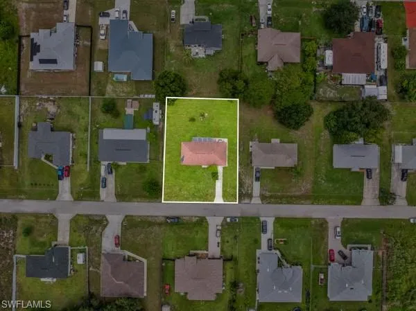 909 Sally Ave N, Lehigh Acres, Florida 33971