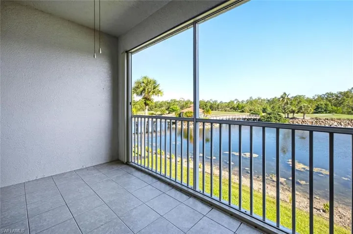 7625 Arbor Lakes Ct 324, Naples, Florida 34112