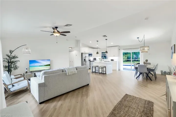 3322 Oasis Blvd, Cape Coral, Florida 33914