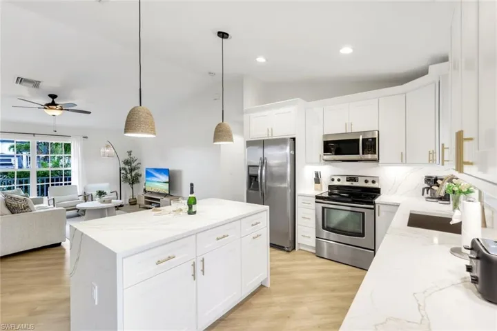 3322 Oasis Blvd, Cape Coral, Florida 33914