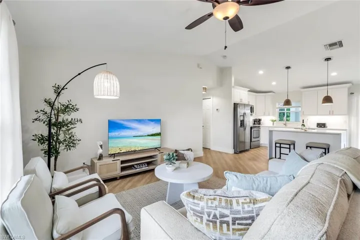 3322 Oasis Blvd, Cape Coral, Florida 33914