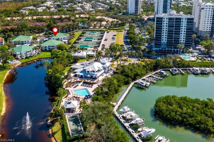 511  Club Side  DR, Naples, FL 34110