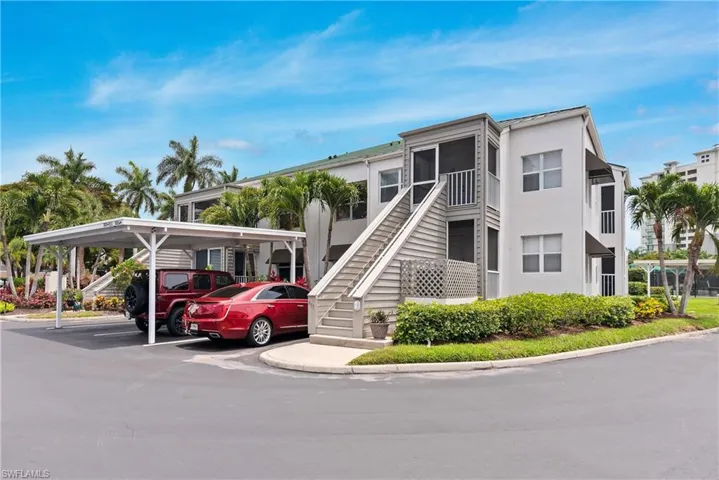 511  Club Side  DR, Naples, FL 34110