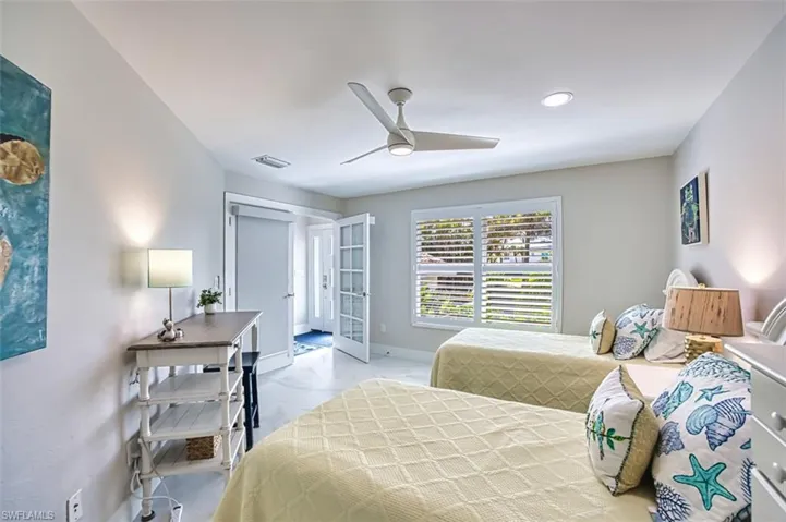 Guest Bedroom #1