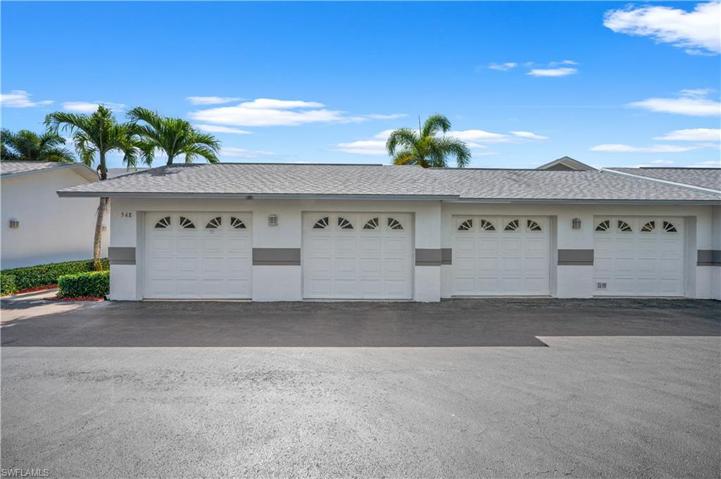 Detached Garage