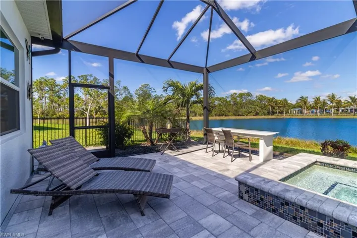 3267  Baravaldo  CIR, Cape Coral, FL 33909