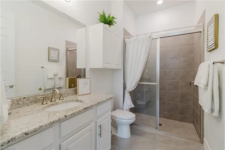 3267  Baravaldo  CIR, Cape Coral, FL 33909