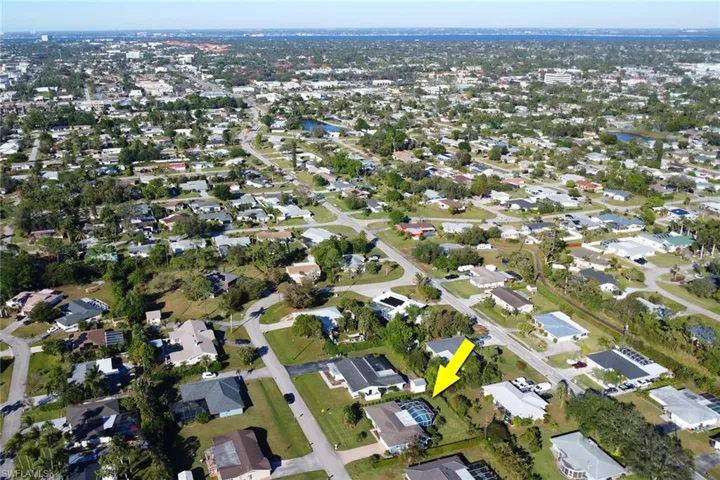 2319  Woodland  TER, Fort Myers, FL 33907