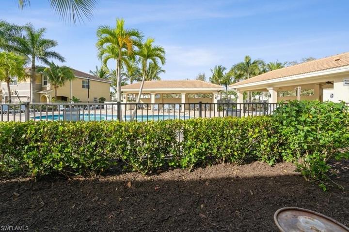 12566  Laurel Cove  DR, Fort Myers, FL 33913