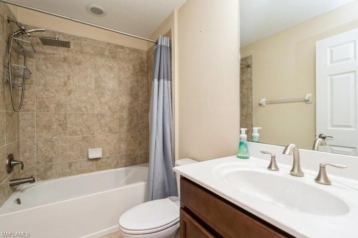 12566  Laurel Cove  DR, Fort Myers, FL 33913