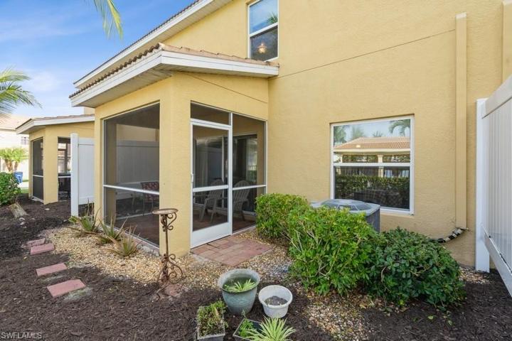 12566  Laurel Cove  DR, Fort Myers, FL 33913