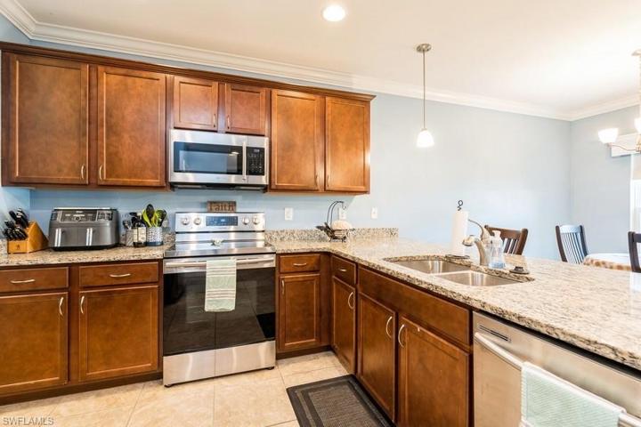 12566  Laurel Cove  DR, Fort Myers, FL 33913