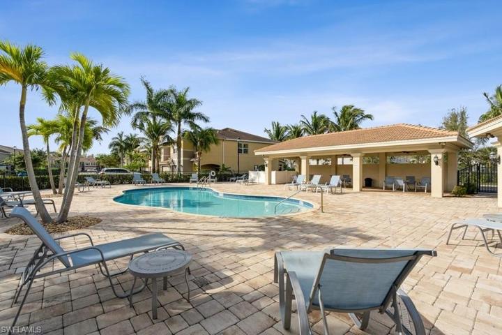 12566  Laurel Cove  DR, Fort Myers, FL 33913