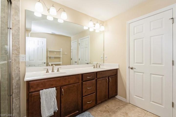 12566  Laurel Cove  DR, Fort Myers, FL 33913