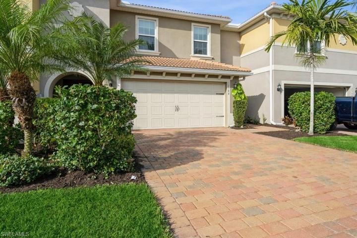 12566  Laurel Cove  DR, Fort Myers, FL 33913