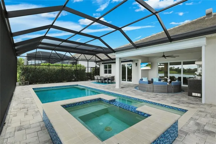 14386 Laguna Springs Ln, Naples, Florida 34114