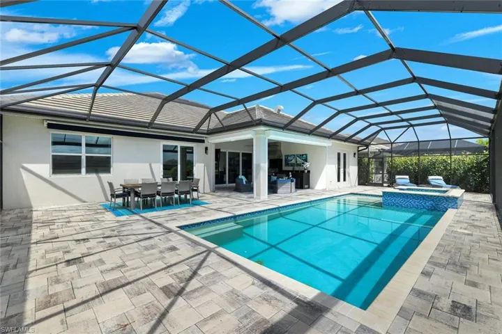 14386 Laguna Springs Ln, Naples, Florida 34114