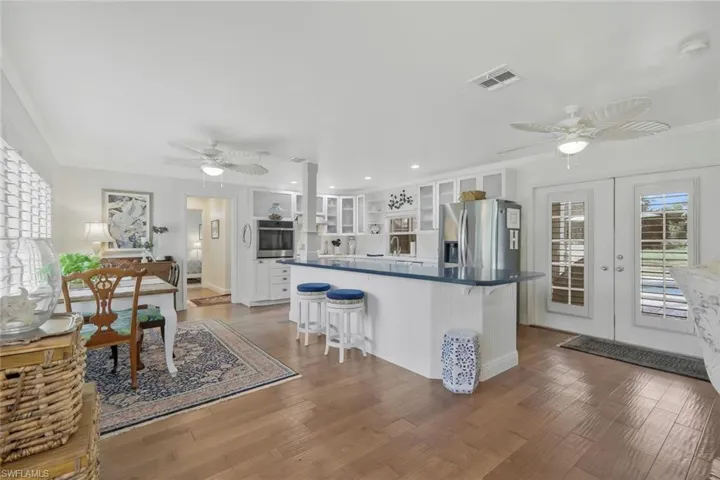 Eat In Kitchen