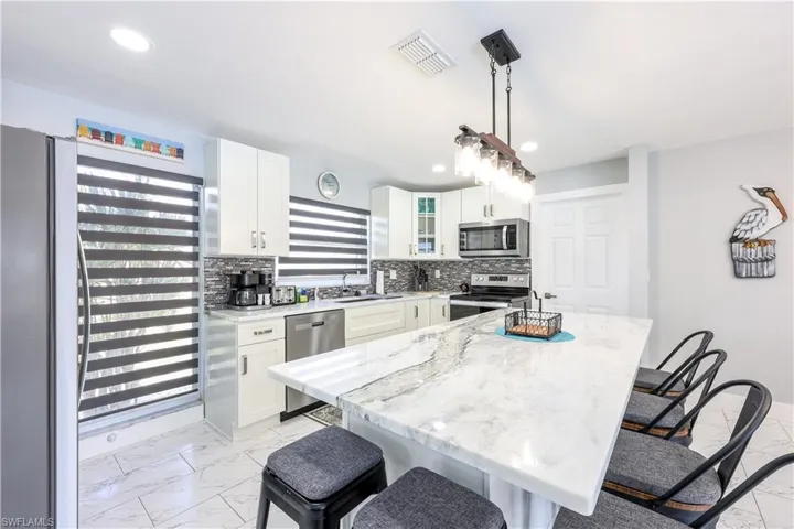 3505 Se 16th Pl, Cape Coral, Florida 33904